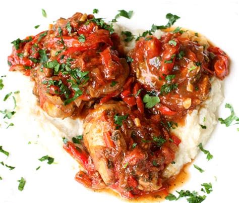chicken-stew-with-peppers-italian-food-forever image