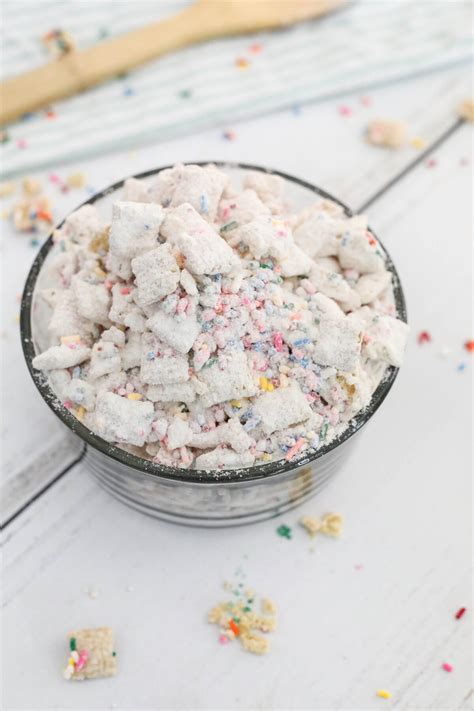 funfetti-chex-mix-the-perfect-party-snack-5-dinners image