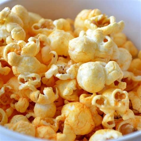17-easy-sweet-popcorn-recipes-top image
