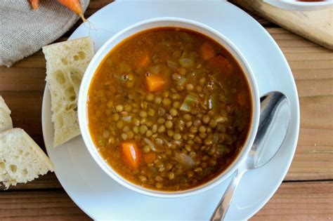 fakes-lentil-soup-Φακές-mia-kouppa image
