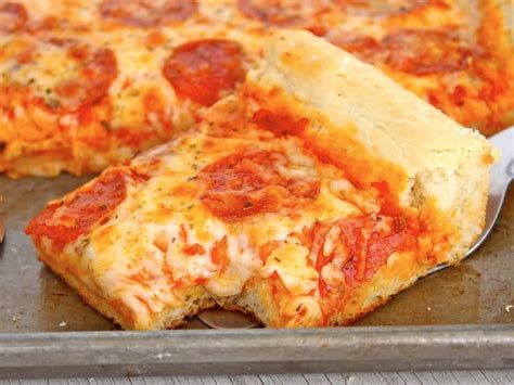 sheet-pan-pizza-the-bakermama image