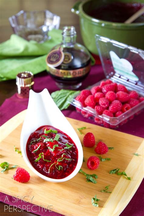 homemade-cranberry-sauce-recipe-with-raspberries image