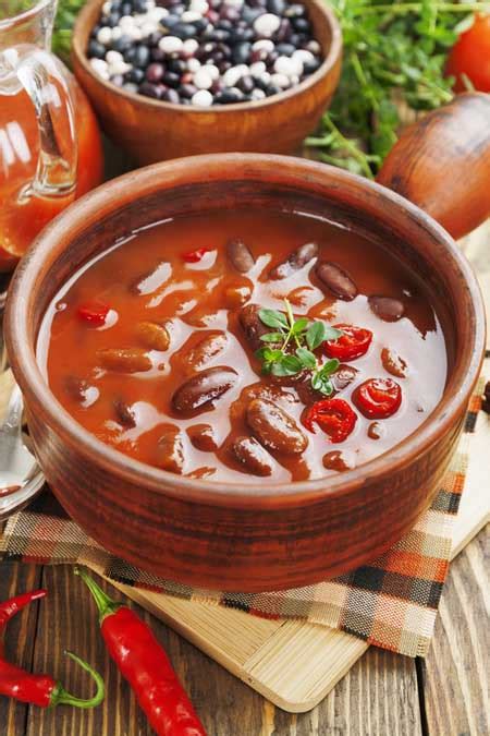 the-best-vegetarian-chili-recipe-foodal image