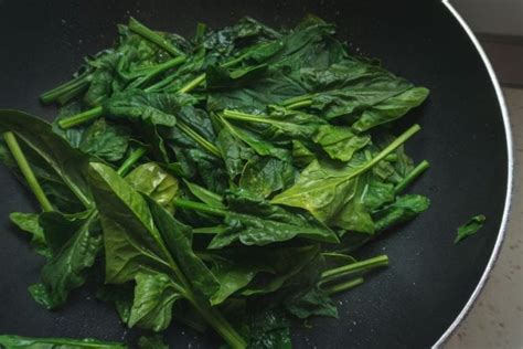 4-simpley-ways-to-cook-spinach-without-oil-baking image