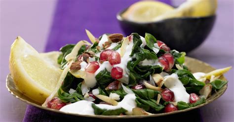 moroccan-spinach-salad-recipe-eat-smarter-usa image