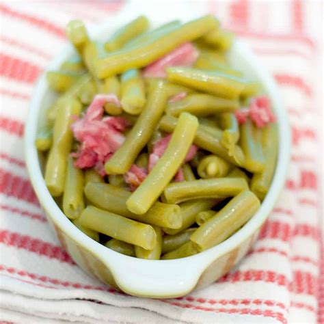 old-fashioned-southern-style-green-beans-lanas-cooking image