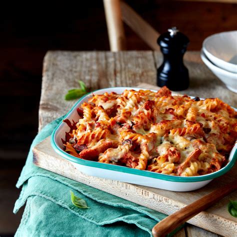 tuna-tomato-and-mozzarella-fusilli-bake image