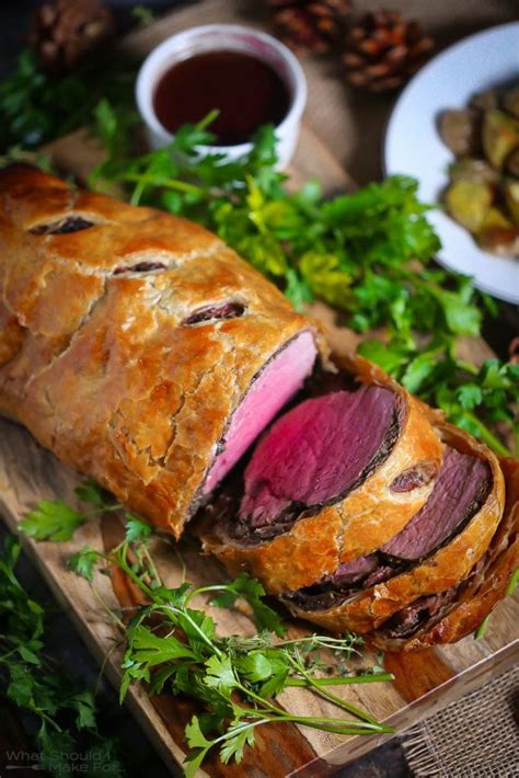 beef-wellington-with-red-wine-sauce-what-should-i image