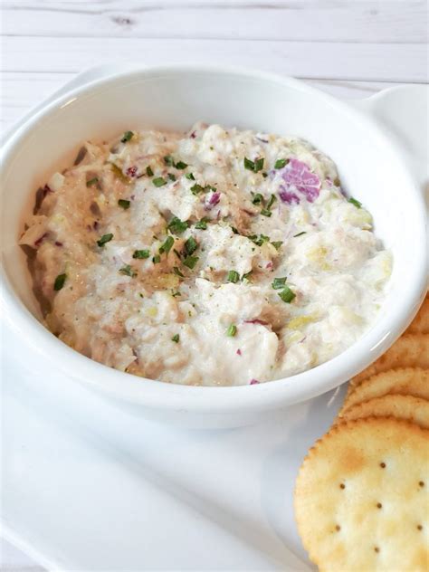 new-years-eve-dip-recipes-to-enjoy-snacking-without image