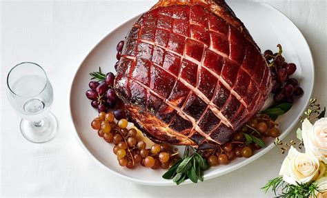 sweet-and-spicy-rubbed-ham-sysco-foodie image