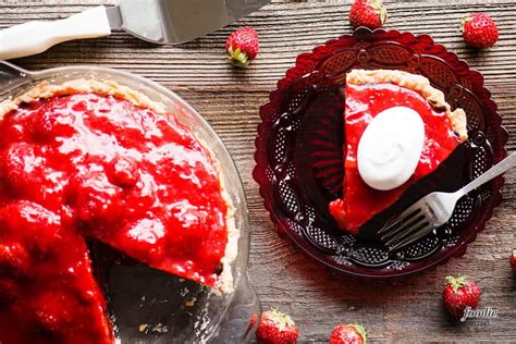 fresh-strawberry-pie-chocolate-covered-crust-self image