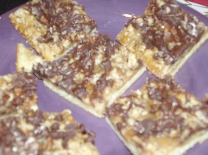 evies-chocolate-toffee-crescent-bars-tasty-kitchen image