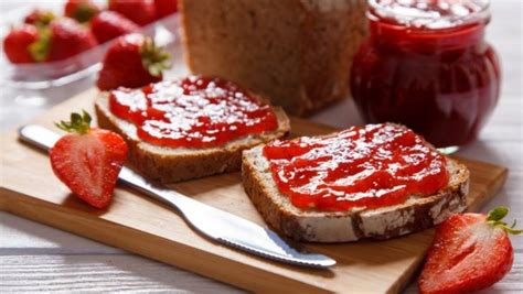 homemade-strawberry-jam-csr-sugar image