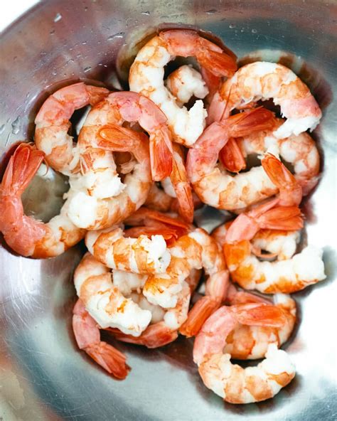 how-to-boil-shrimp-quick-easy-a-couple-cooks image