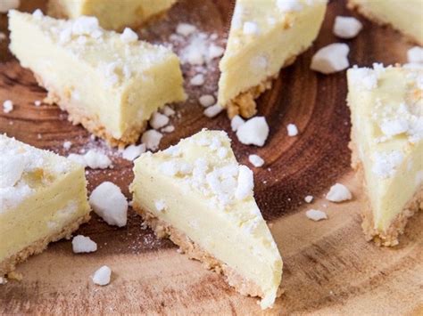 lemon-meringue-fudge-pie-honest-cooking image