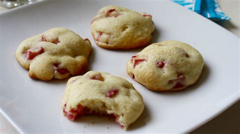 sour-cream-rhubarb-cookies image
