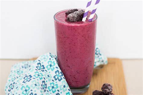 blackberry-raspberry-smoothie-recipe-vegetarian image