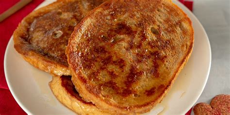 gingerbread-french-toast-recipe-myrecipes image