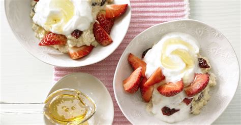 strawberry-muesli-recipe-eat-smarter-usa image