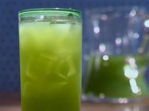 mean-green-cucumber-juice-recipe-sunny-anderson image