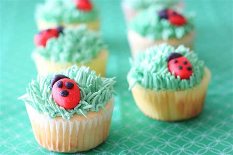 ladybug-cupcakes-taste-and-tell image