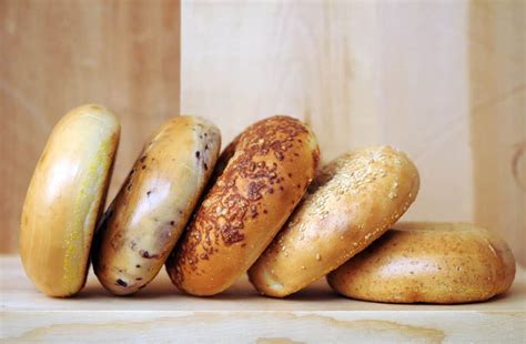 16-different-types-of-bagels-bagel-flavors-and-a-brief image