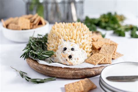 hedgehog-cheeseball-with-almonds-gf-west-coast image