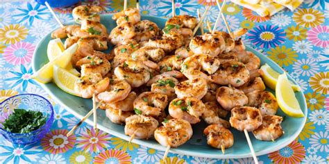 easy-grilled-shrimp-skewers-how-to-grill-shrimp-the image
