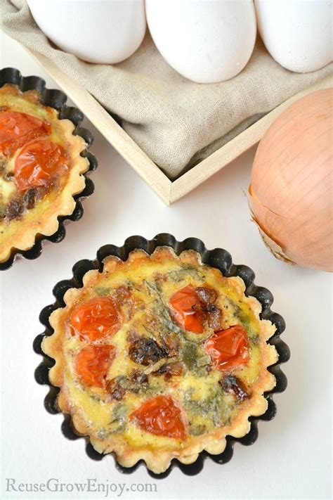 goat-cheese-and-tomato-mini-tarts-recipe-reuse image