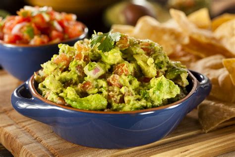 spicy-avocado-salsa-pepperscale image