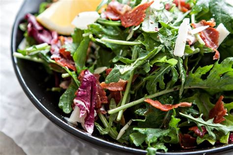 italian-mixed-greens-salad-with-prosciutto-and-lemon image