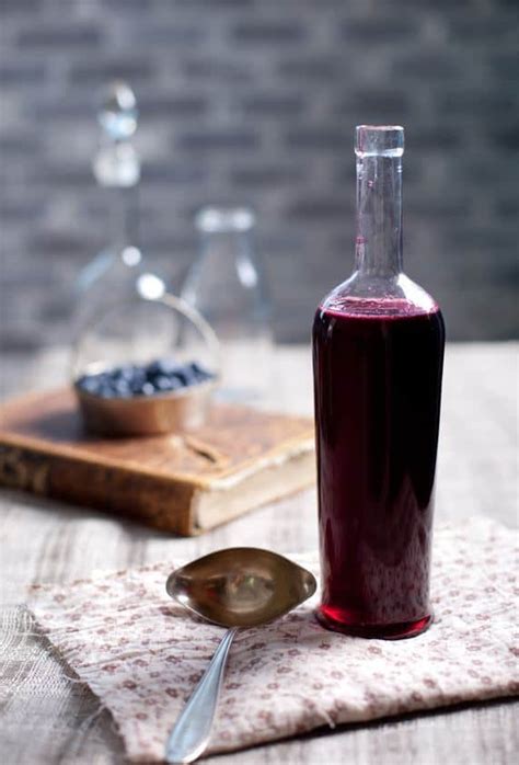 a-blueberry-wine-recipe-you-dont-want-to-miss-wine image