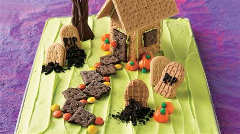 graveyard-cake-recipe-pillsburycom image