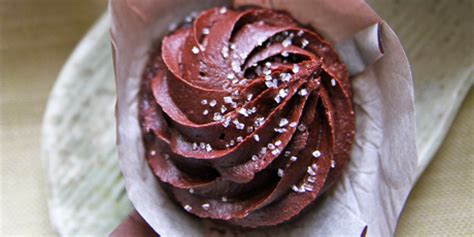 best-vegan-chocolate-cupcakes-recipes-food-network image