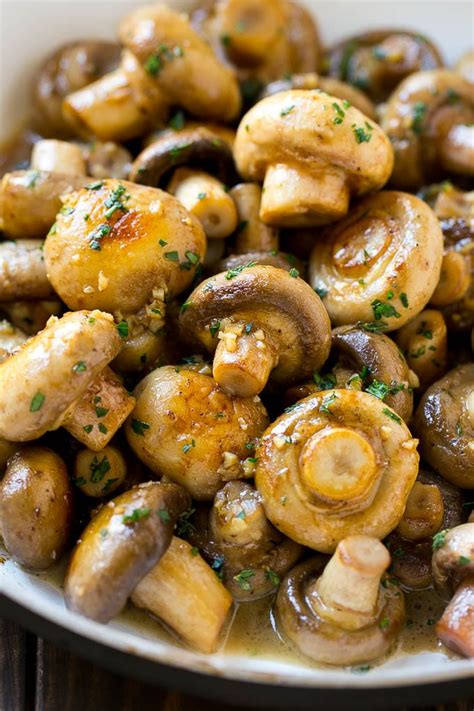 garlic-mushrooms-in-butter-sauce-dinner-at-the-zoo image