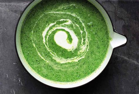 green-soup-recipe-leites-culinaria image