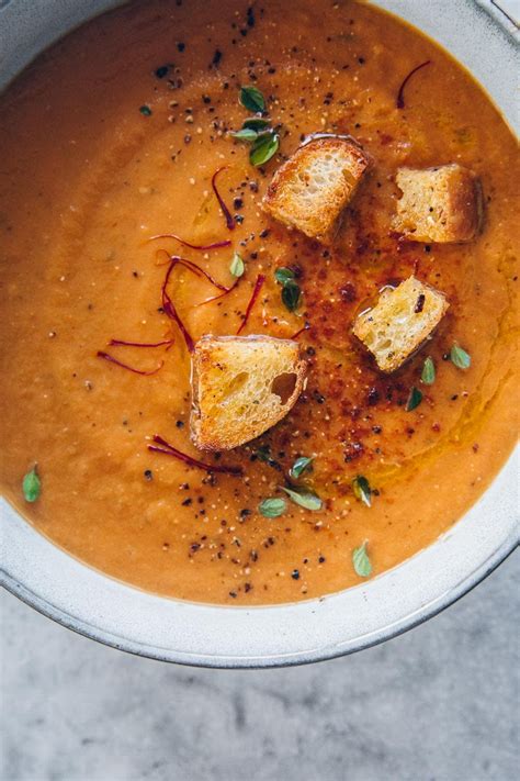 oven-roasted-tomato-garlic-saffron-soup-cook-republic image