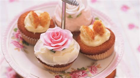 lemon-fairy-cakes-baking-recipes-goodtoknow image