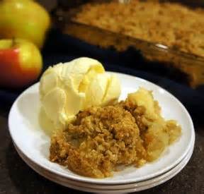 easy-oatmeal-apple-crisp-recipe-recipetipscom image