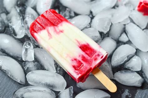 creamy-raspberry-lemonade-popsicles-super image