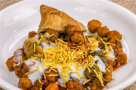 easy-5-minute-samosa-chaat-2023-dwell-by-michelle image