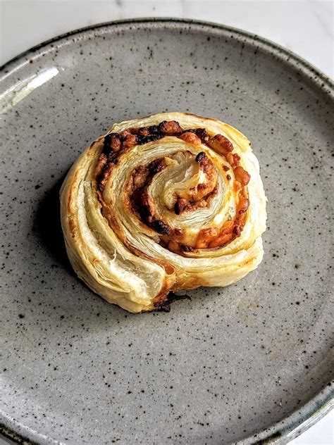 cheese-marmite-puff-pastry-swirls image