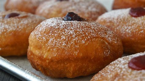 how-to-make-sufganiyot-the-perfect-jelly-doughnut-for image
