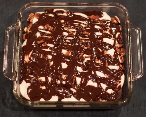 chocolate-bourbon-mud-cake-recipe-cookie-madness image