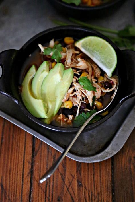 slow-cooker-southwest-chicken-chili-bell-alimento image
