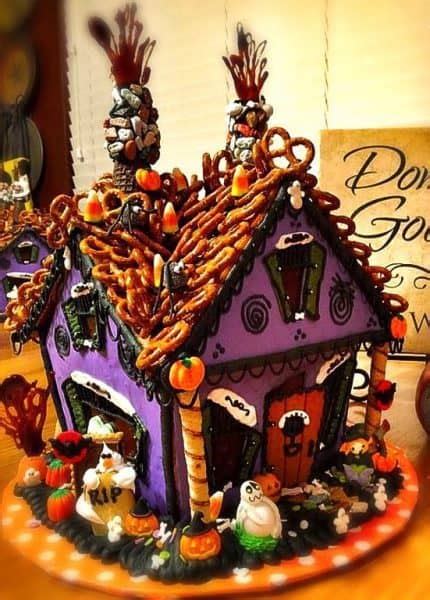 haunted-gingerbread-house-norines-nest image