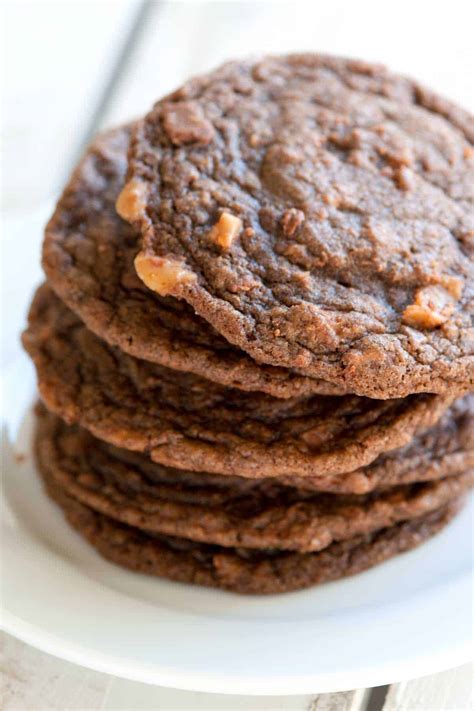 easy-chocolate-toffee-cookies image