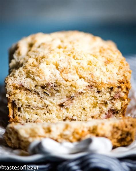 rhubarb-bread-recipe-easy-quick-bread-with-buttery image