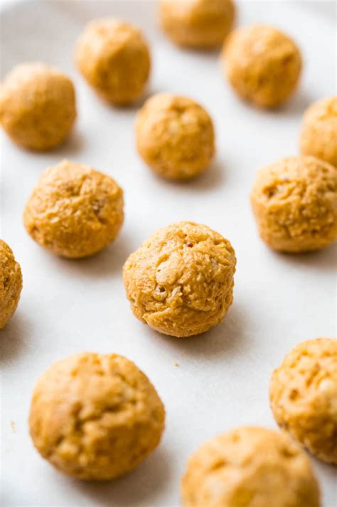 peanut-butter-balls-with-rice-krispies-and-dark-chocolate image