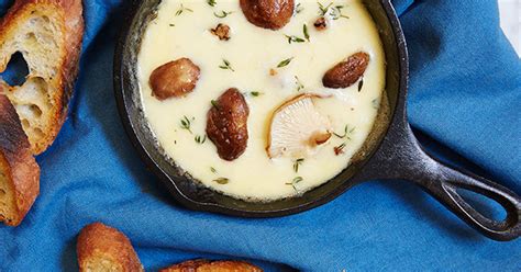 mushroom-and-gouda-cheese-fondue image